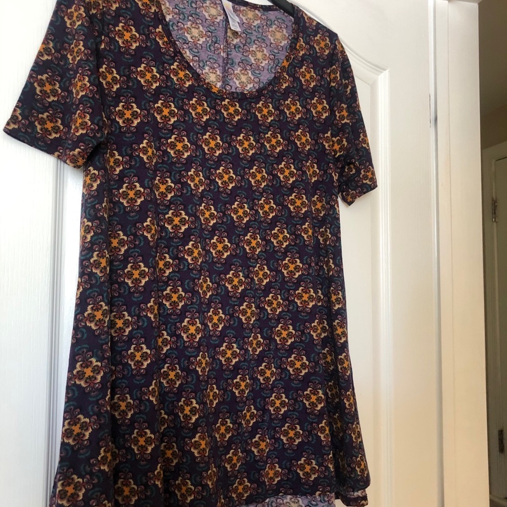 LuLaRoe Perfect Tee